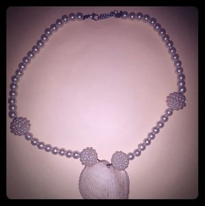 White Pearl seashell necklace